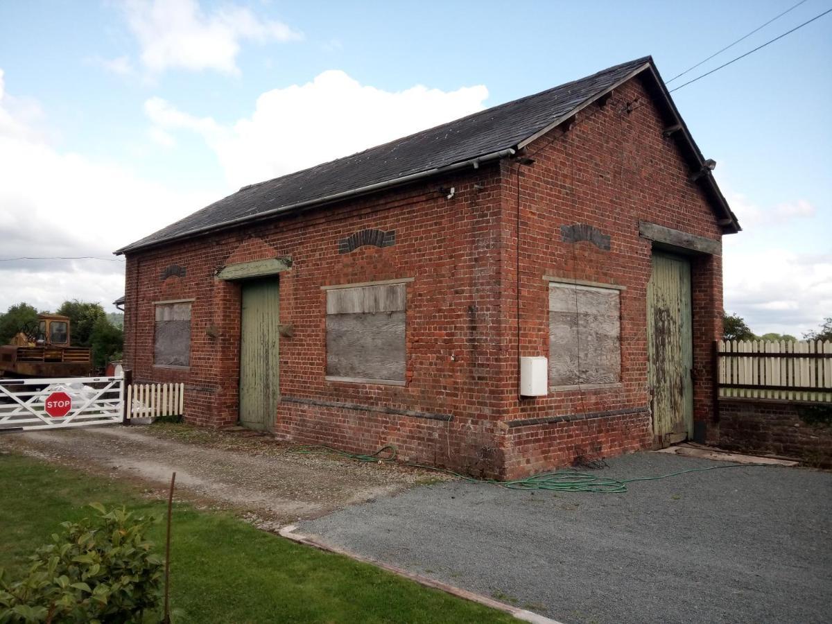 The Waiting Room, Stoke Edith Station, Tarrington Hereford Exterior foto